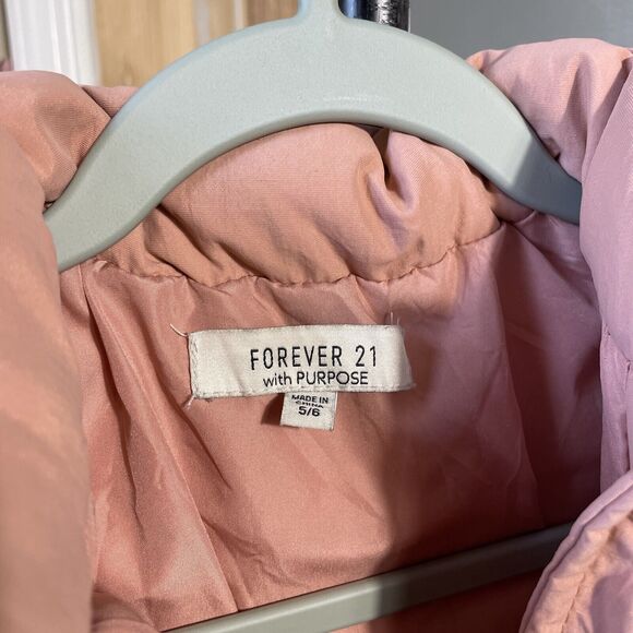 FOREVER 21 GIRLS PUFFER JACKET PINK SIZE 5/6 FULL ZIP - Picture 6 of 7